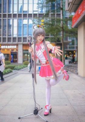 男人和大胸美女的裸乳_蓝光日韩免费观看