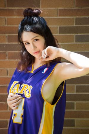 校花戴乳夹上课感受喷了_BD韩语超清在线观看