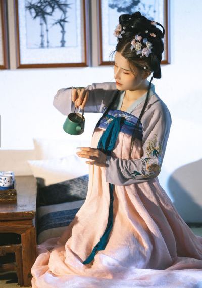 日本亚洲japanese丝袜_超清免费观看视频