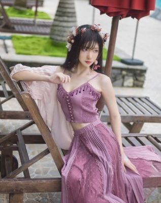 才摸两下小奶头就受不了了_在线观看电视剧